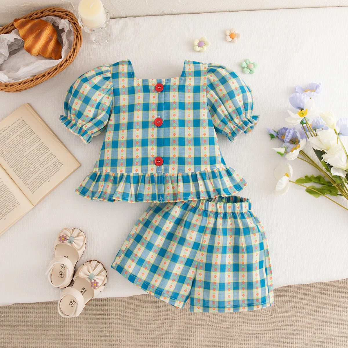 Sommarset för Babyflicka – Rutig Topp & Shorts med Puffärm